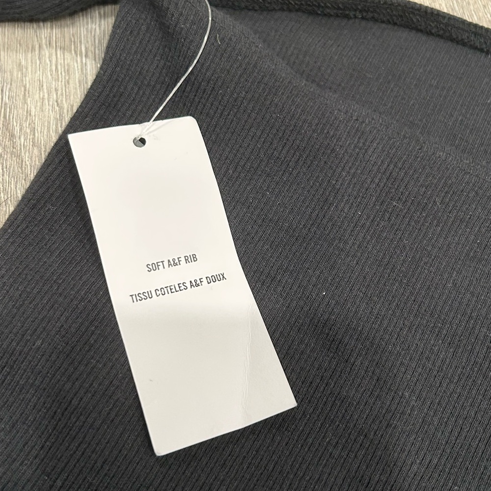 Abercrombie & Fitch Black Crop Top - Picture 4 of 5